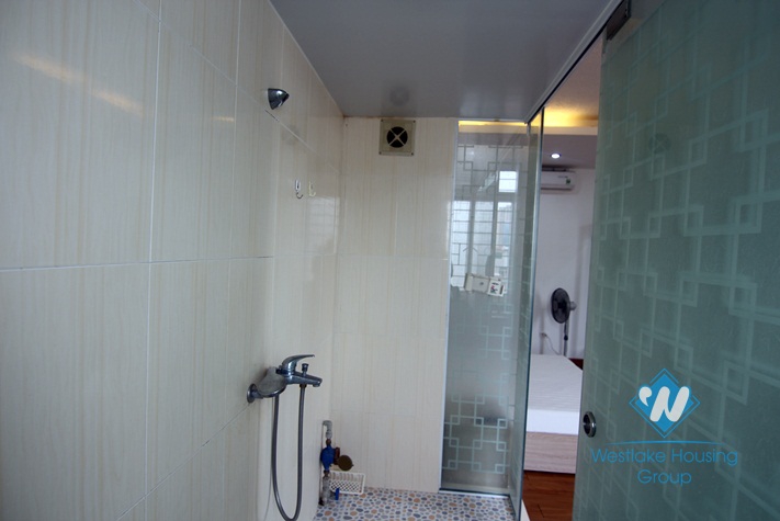Studio on Tran Duy Hung str., center area of Trung Hoa Ward, Cau Giay District is available for rent